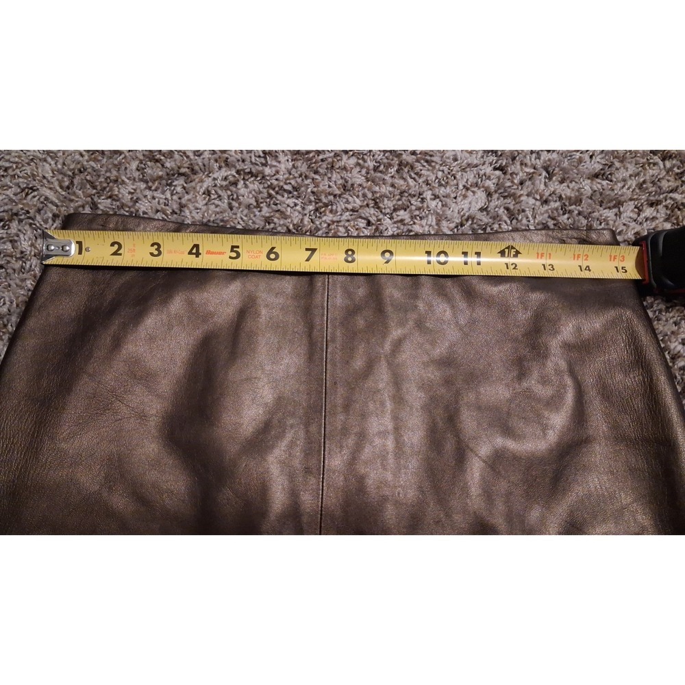 Ann Taylor Bronze Metallic 100% Leather Knee Skirt Size 8 Y2K Minimalist Midi - Picture 8 of 9